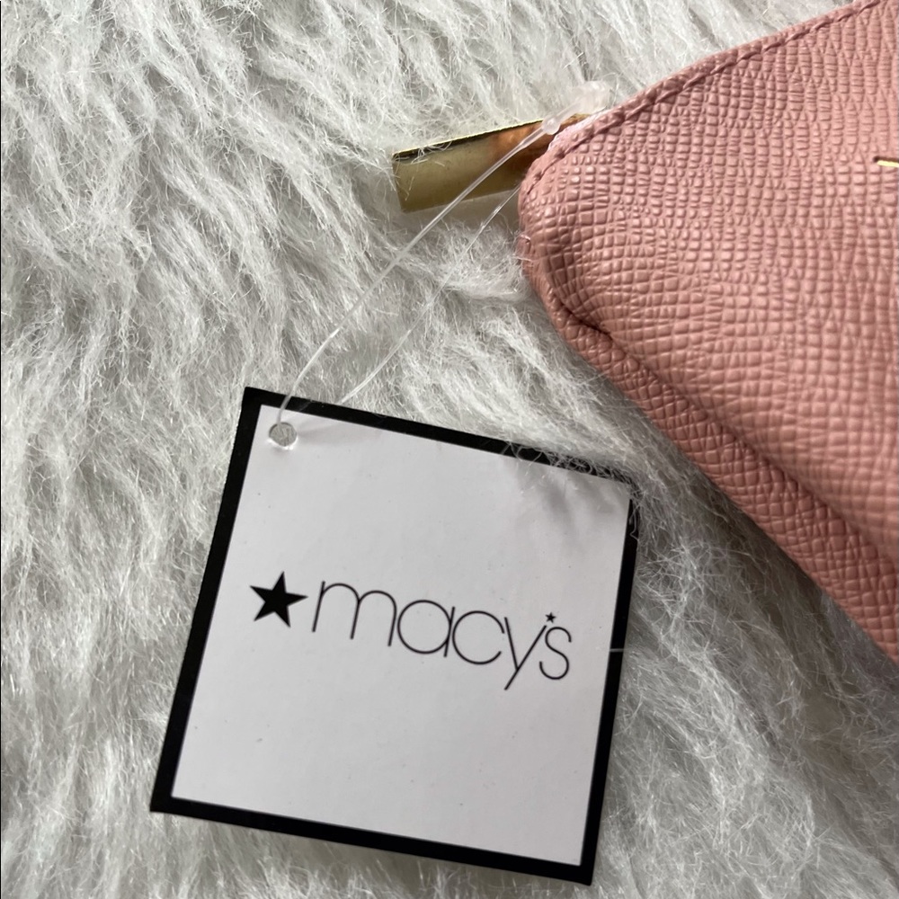 Macy's Pink Makeup Bag NWT - Picture 5 of 9